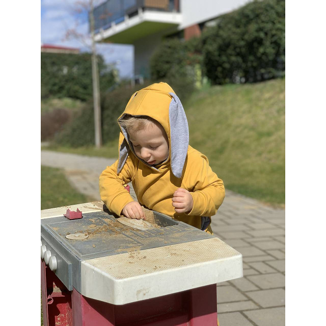 Detská mikina s kapucňou s uškami horčicová