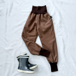 Detské zateplené softshellové nohavice s barančekom hnedé