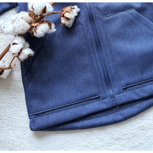 Detské zateplené softshellové nohavice tmavomodré - vzor rybia kosť