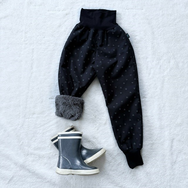 Detské zimné zateplené softshellové nohavice s barančekom REFLEXNÉ SRDIEČKA