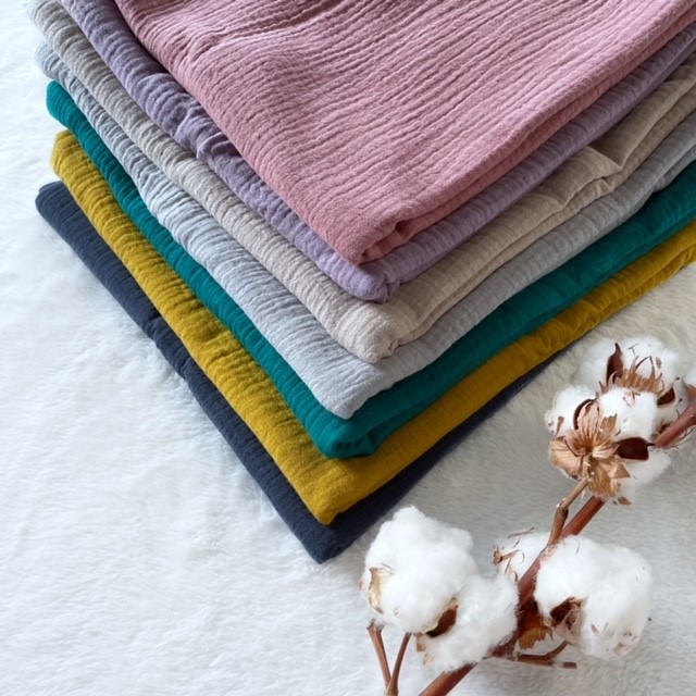 Detská mušelínová šatka malá 65 x 65 cm krémová 