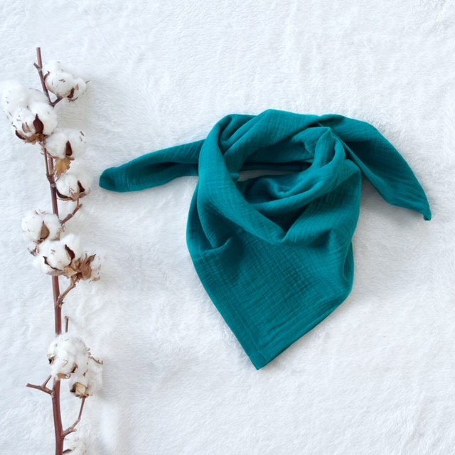 Detská mušelínová šatka malá 65 x 65 cm petrolejová