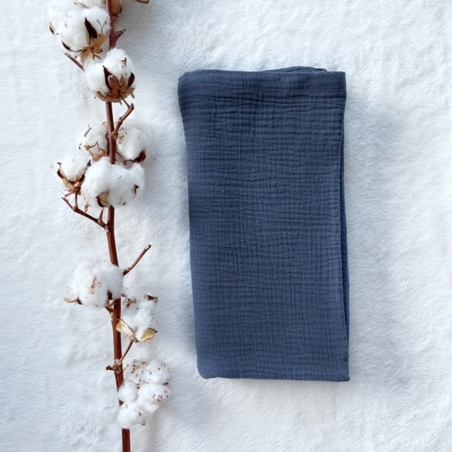 Detská mušelínová šatka veľká 125 x 125 cm indigo