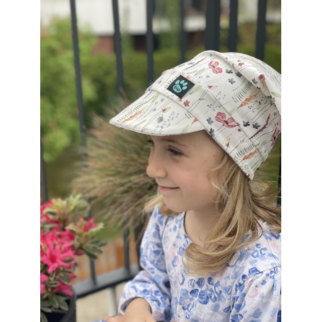 Detská letná šatka so šiltom JEMNÉ KVETY