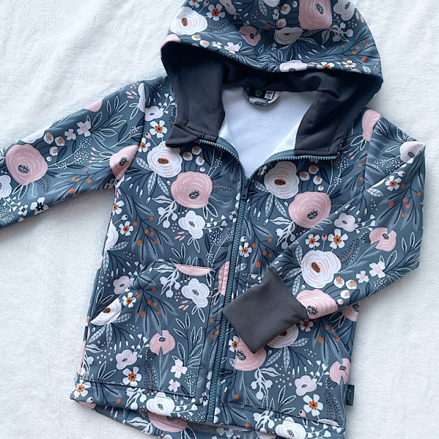 Detská softshellová bunda RUŽOVÉ KVETY NA ŠEDOM