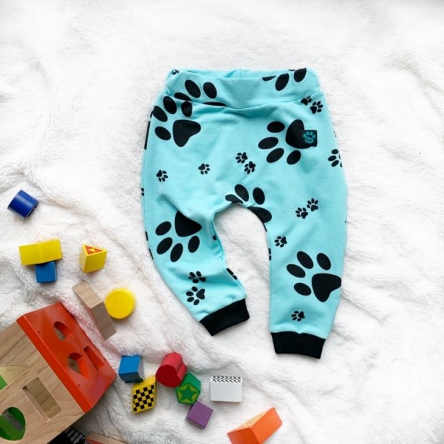 Detské tepláčiky ČIERNE PACKY mentolové